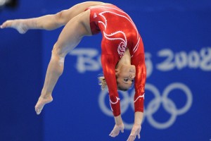 半岛网直播-库里巅峰对决，西亚卡姆与30激战西班牙队分钟，连败胜负难料！