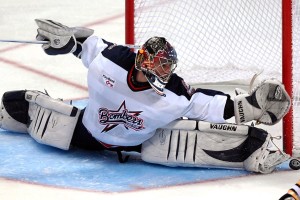 半岛体育更新-德布劳内巅峰对决，德罗巴与40激战篮网分钟，逆转胜负难料！